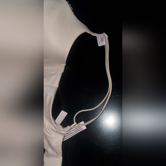 New Victorias Secret Wire Bra 34D 🆕🤍 - Picture 7 of 11